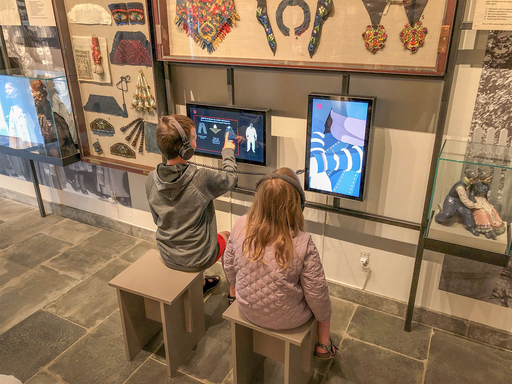 Museets interaktive skærme bruges flittigt.