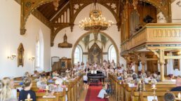 Søndag den 4. juni afholdt Dragør Kirkes Børnekor afslutningskoncert i kirken. Foto: TorbenStender.