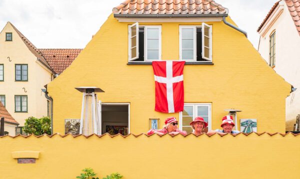 På Strandlinien var der i lørdags gjort klar til landskampen. Foto: TorbenStender.