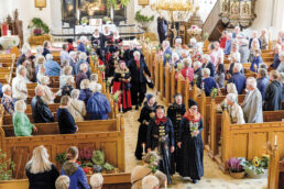 Søndag bød Store Magleby Kirke indenfor til ikke mindre end to høstgudstjenester. Foto: TorbenStender.