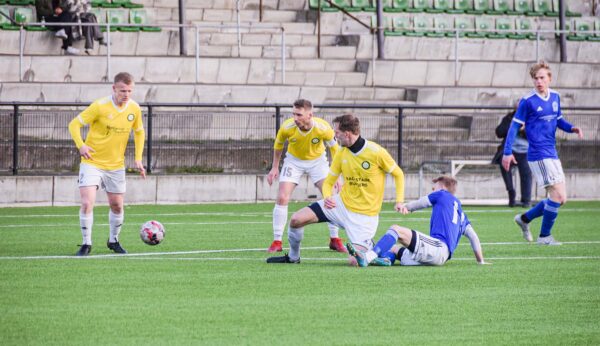 DB lider et skuffende 4–1-nederlag til Jægersborg BK, der inden kampen lå og dannede bundprop i serie 1.