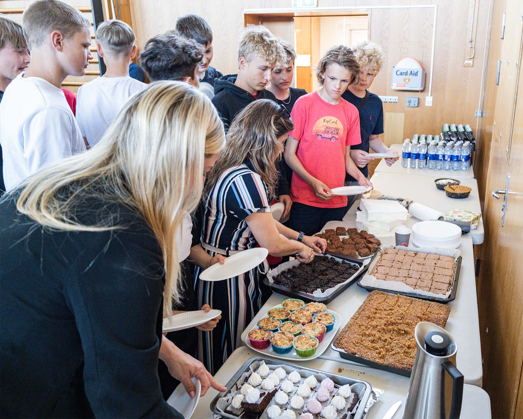 Med kage og lækkerier afholder Dragør Håndboldklub sæsonafslutning i begyndelsen af juni måned. Foto: TorbenStender.
