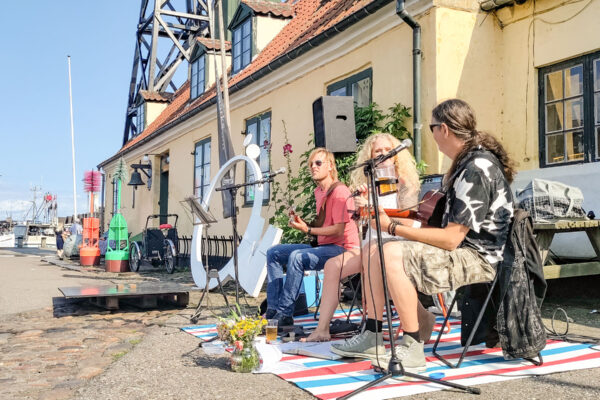 Fars Kazoo leverer stemningsfuld livemusik. Foto: Öresundsmarkedet.