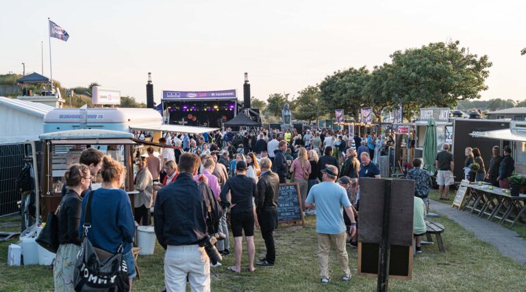 Dragør Fort bliver atter fyldt med musikglade mennesker, når Fortet Live afholdes på lørdag den 26. august. Arkivfoto: TorbenStender.