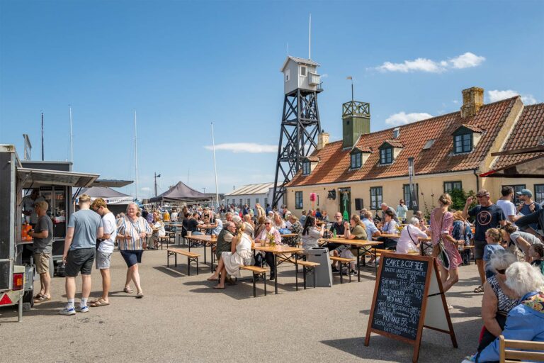 Öresundsmarkedet tager den kommende weekend opstilling på havnepladsen for sidste gang i år. Foto: TorbenStender.