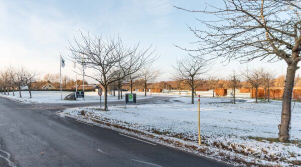 Dragør Golfklub på Kalvebodvej er tirsdag den 5. december nydeligt klædt i sne. Foto: HAS.