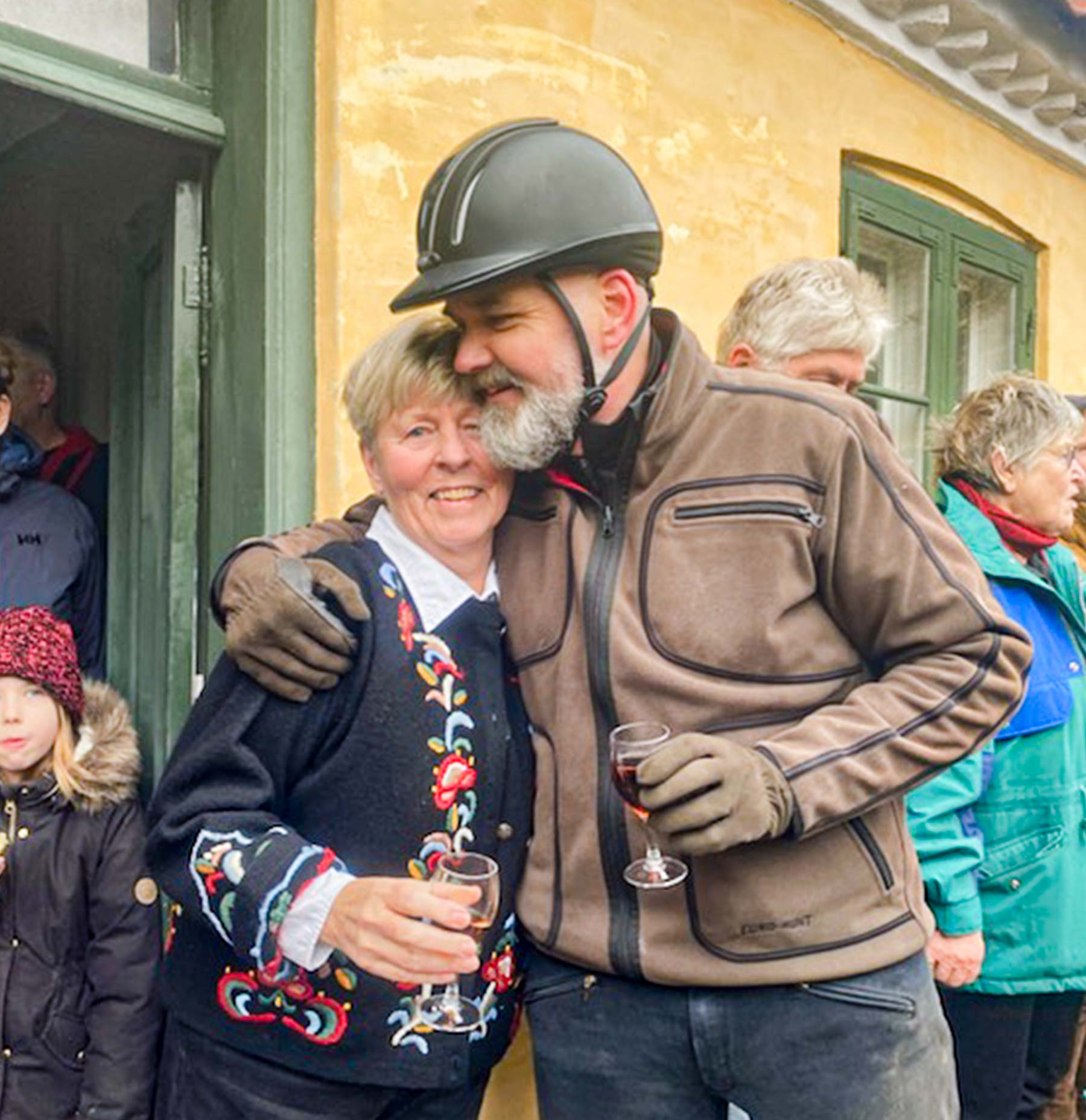 Bente Walløe Poulsen, der sammen med Amagermuseets Venner, administrationen og de frivillige på museet har arrangeret årets fastelavnsforberedelser. Foto: Museum Amager.