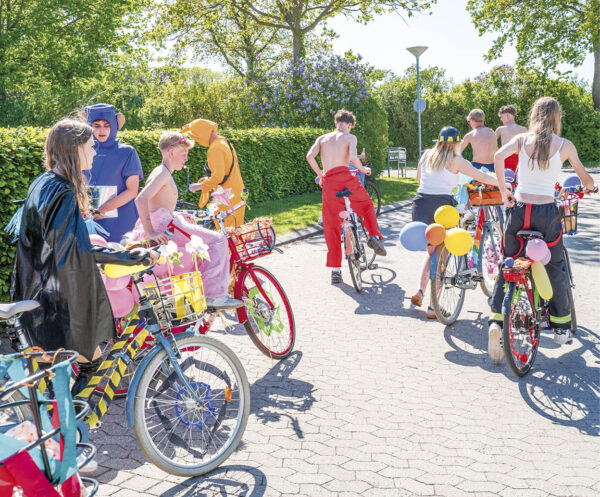 Der cykles rundt til forskellige arrangementer i kommunen. Foto: TorbenStender.