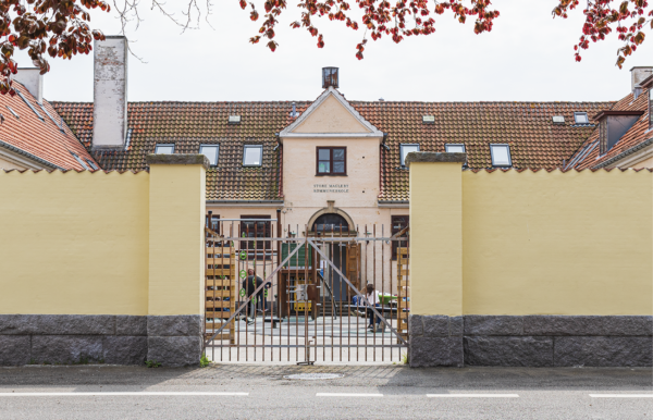 Holder prognose om færre børn stik, kan der blive for behov færre spor på Dragørs skoler. Arkivfoto: Thomas Mose.