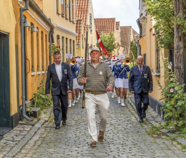 Turen går gennem den gamle by. Foto: TorbenStender.